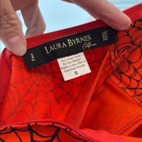 Pinup Couture Spiderweb Skirt Small like new - Picture 4 of 4